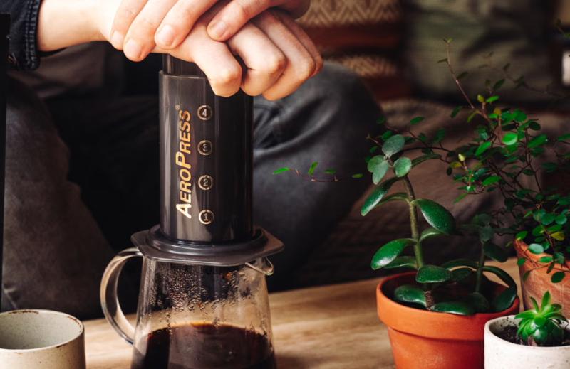 How to use AeroPress? Brewing method like a Pro